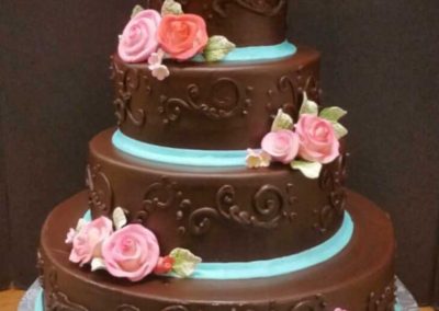 chocolate wedding cake with roses